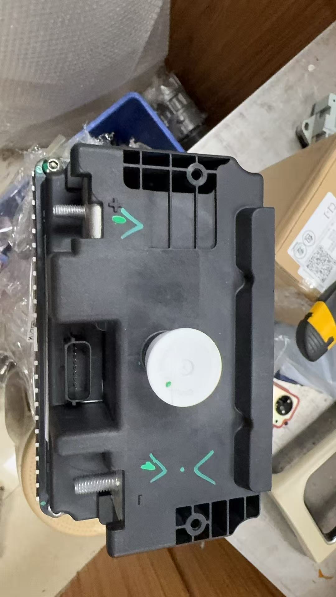 Genuine JLR BECM
  Battery Energy Control Module | LR137929 - Image 5